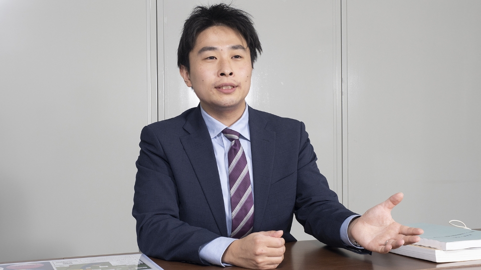 経験したことのない大規模案件の受注に挑む 社員写真02