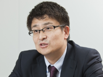 設計担当03